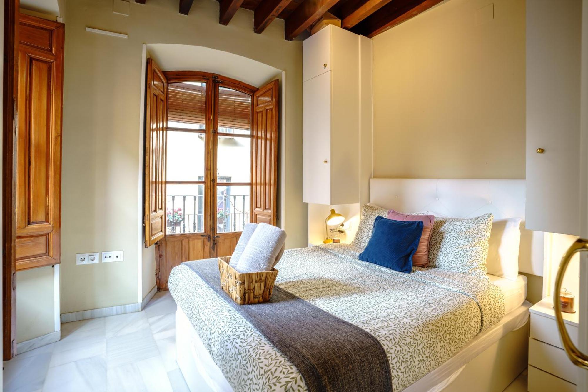Aile Granada - Hostatel Apartment Bagian luar foto