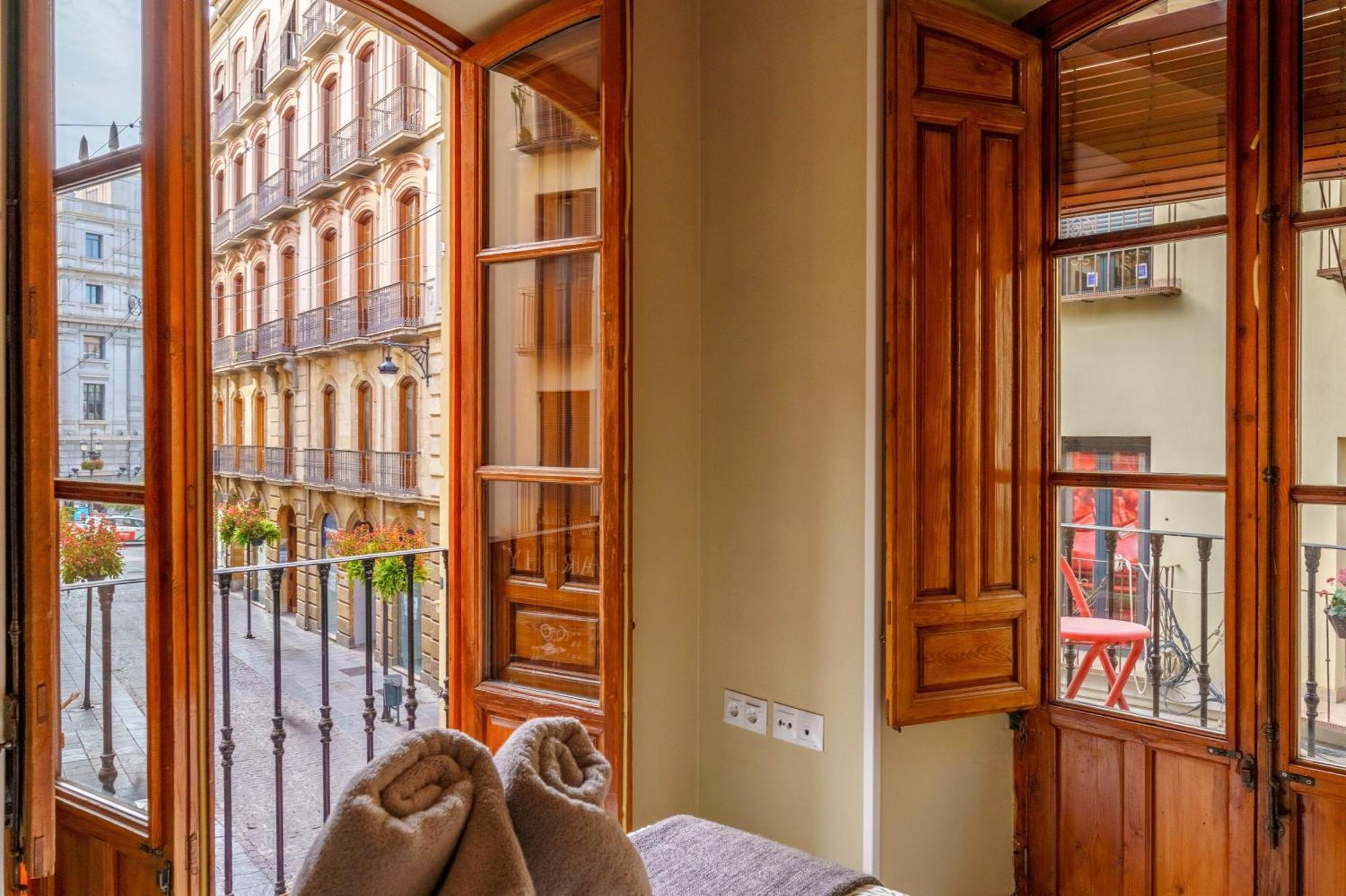 Aile Granada - Hostatel Apartment Bagian luar foto